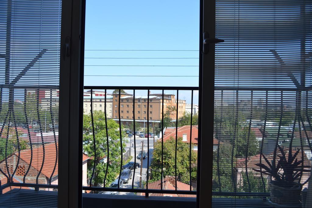Luxury Apartment Near City Center Skopie Exterior foto